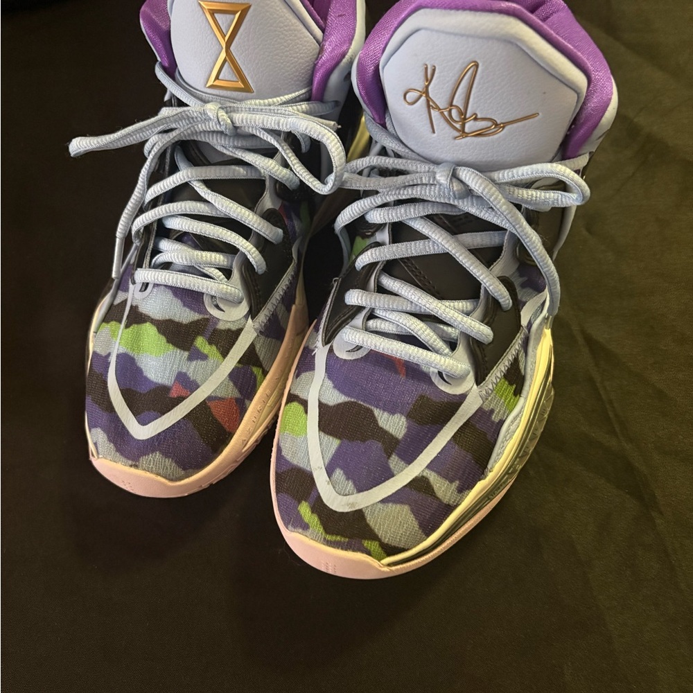 Nike Kyrie Infinity Aluminum Sail Basketball Shoes CZ0204-400 Men's Sz 7.5